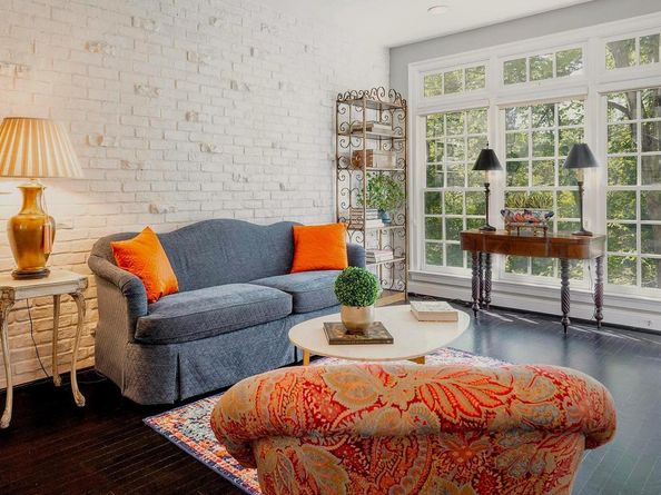 30 Alexander Street, Alexandria VA 22314