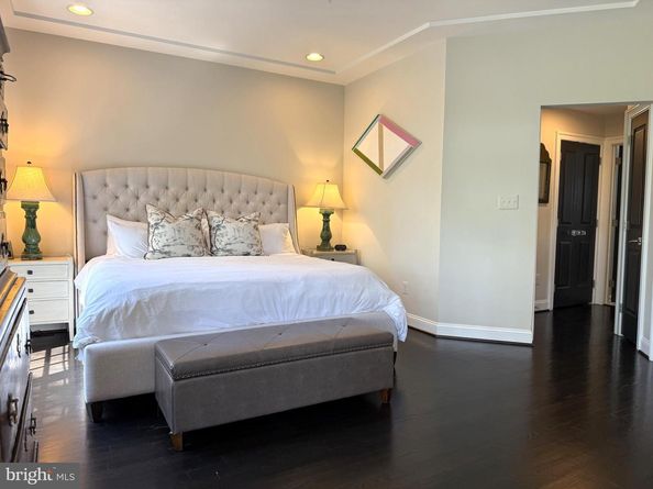 30 Alexander Street, Alexandria VA 22314