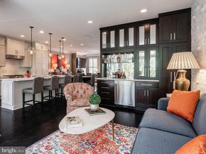 30 Alexander Street, Alexandria VA 22314
