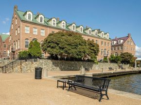 30 Alexander Street, Alexandria VA 22314