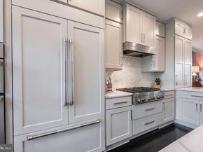 30 Alexander Street, Alexandria VA 22314