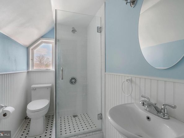 2114 N Oakland Street, Arlington VA 22207