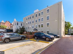 730 11TH Street NE 203, Washington DC 20002