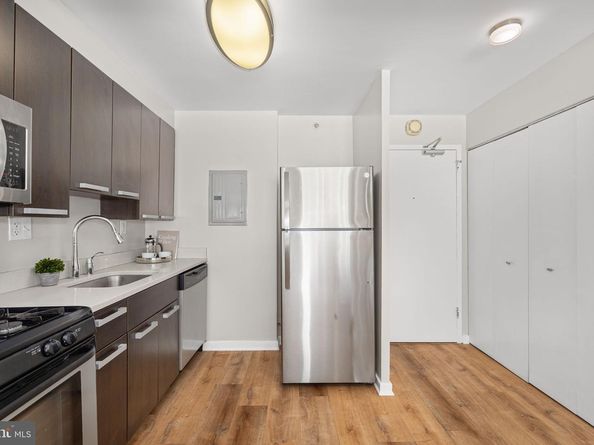 1101 3rd Street SW 703, Washington DC 20024