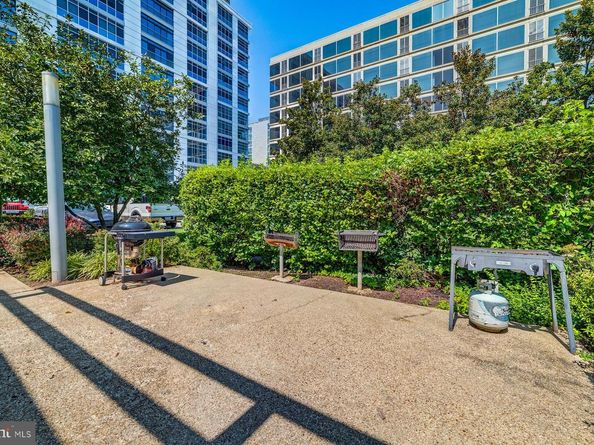 1101 3rd Street SW 703, Washington DC 20024