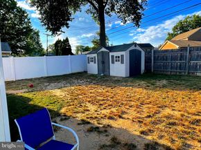 12 Tanglewood Lane, Levittown PA 19054