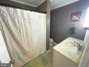 12 Tanglewood Lane, Levittown PA 19054