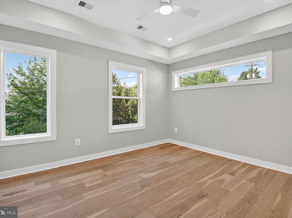 5310 Cathedral Avenue NW, Washington DC 20016