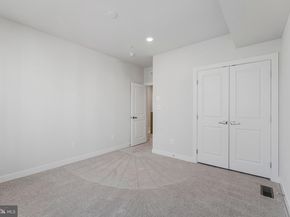 13270 Woodland Park Road 3J, Herndon VA 20171