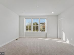 13270 Woodland Park Road 3J, Herndon VA 20171