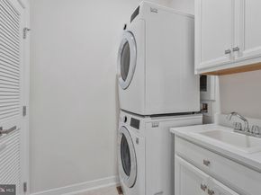 13270 Woodland Park Road 3J, Herndon VA 20171