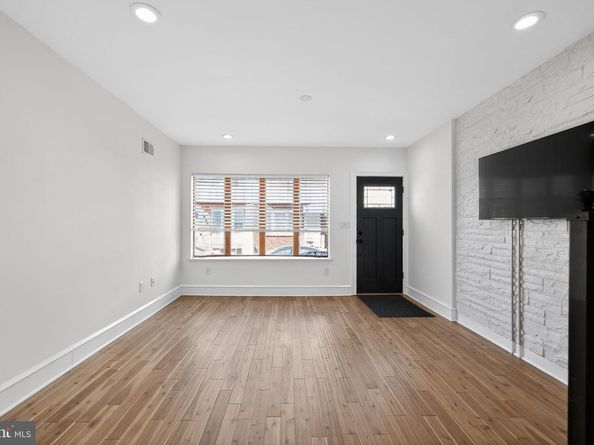 2627 S Camac Street, Philadelphia PA 19148