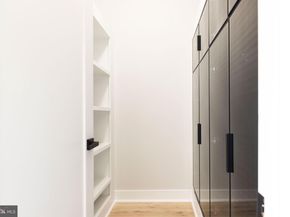 3500 7TH Street N, Arlington VA 22201