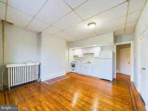 4408 Locust Street, Philadelphia PA 19104