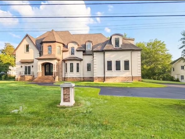 7301 Calvert Street, Annandale VA 22003