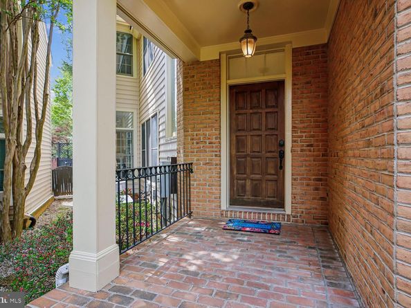 7940 Turncrest Drive, Potomac MD 20854