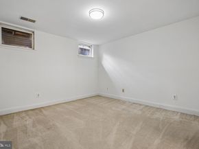 7940 Turncrest Drive, Potomac MD 20854