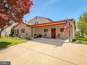 169 Crabtree Drive, Levittown PA 19055