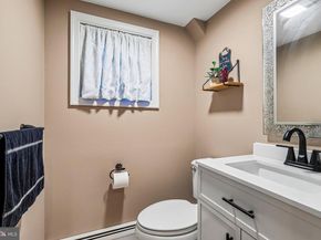 2291 Packard Avenue, Huntingdon Valley PA 19006