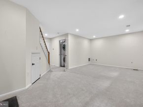 47697 Whirlpool Square, Sterling VA 20165