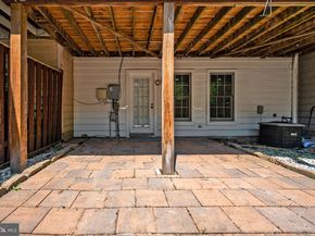 47697 Whirlpool Square, Sterling VA 20165
