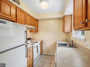4620 28TH Road S C, Arlington VA 22206