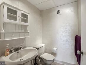 1001 City Avenue W1005, Wynnewood PA 19096