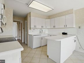 1001 City Avenue W1005, Wynnewood PA 19096