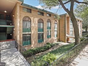 509 N Armistead Street 103, Alexandria VA 22312