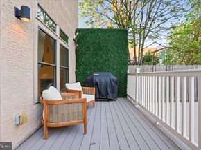 159 Green Lane, Philadelphia PA 19127