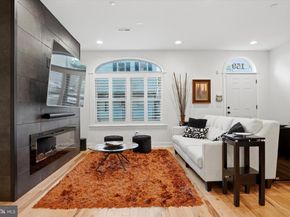 159 Green Lane, Philadelphia PA 19127
