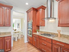 9576 Lagersfield Circle, Vienna VA 22181