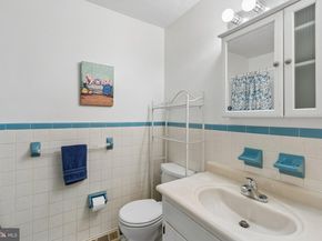 1006 N York Road 24, Willow Grove PA 19090