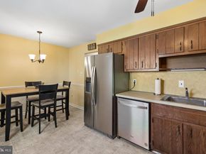 1006 N York Road 24, Willow Grove PA 19090
