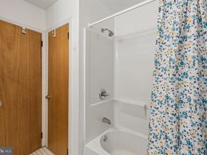 1006 N York Road 24, Willow Grove PA 19090