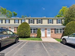 1006 N York Road 24, Willow Grove PA 19090