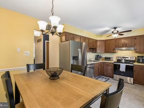 1006 N York Road 24, Willow Grove PA 19090