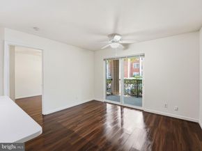 3303 Wyndham Circle 146, Alexandria VA 22302