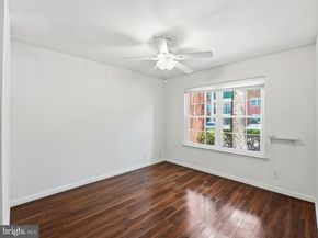3303 Wyndham Circle 146, Alexandria VA 22302