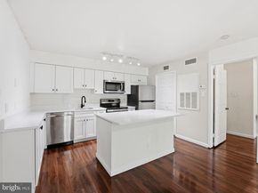3303 Wyndham Circle 146, Alexandria VA 22302