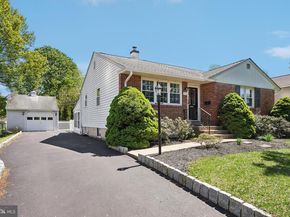 3715 Round Meadow, Hatboro PA 19040