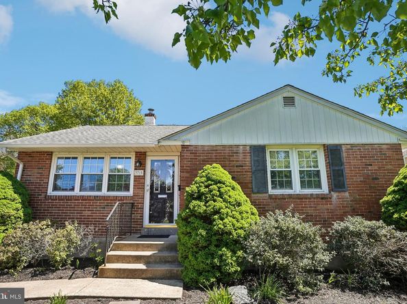 3715 Round Meadow, Hatboro PA 19040