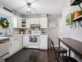 3715 Round Meadow, Hatboro PA 19040