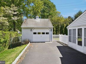 3715 Round Meadow, Hatboro PA 19040