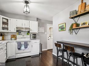 3715 Round Meadow, Hatboro PA 19040