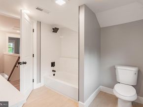 222 Runnymede Avenue, Jenkintown PA 19046