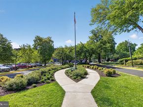 8315 N Brook Lane 21004, Bethesda MD 20814