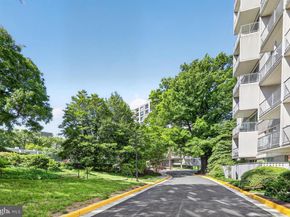 8315 N Brook Lane 21004, Bethesda MD 20814