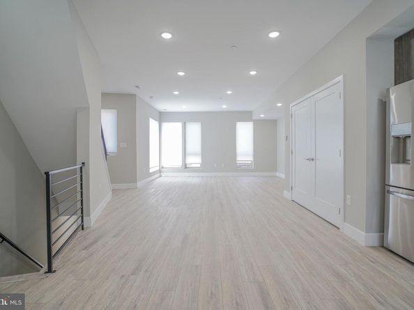 1201 N Taylor, Philadelphia PA 19121