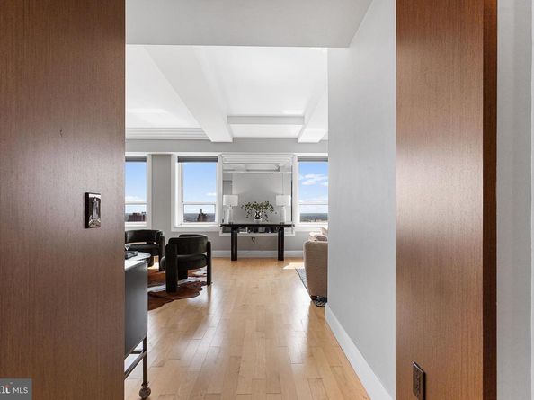 1425 Locust Street 32A, Philadelphia PA 19102